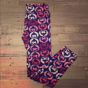 Hearts! LulaRoe OS leggings
